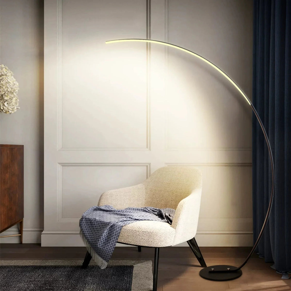 RGBW Curve Floor Lamp – 16 Million Colors