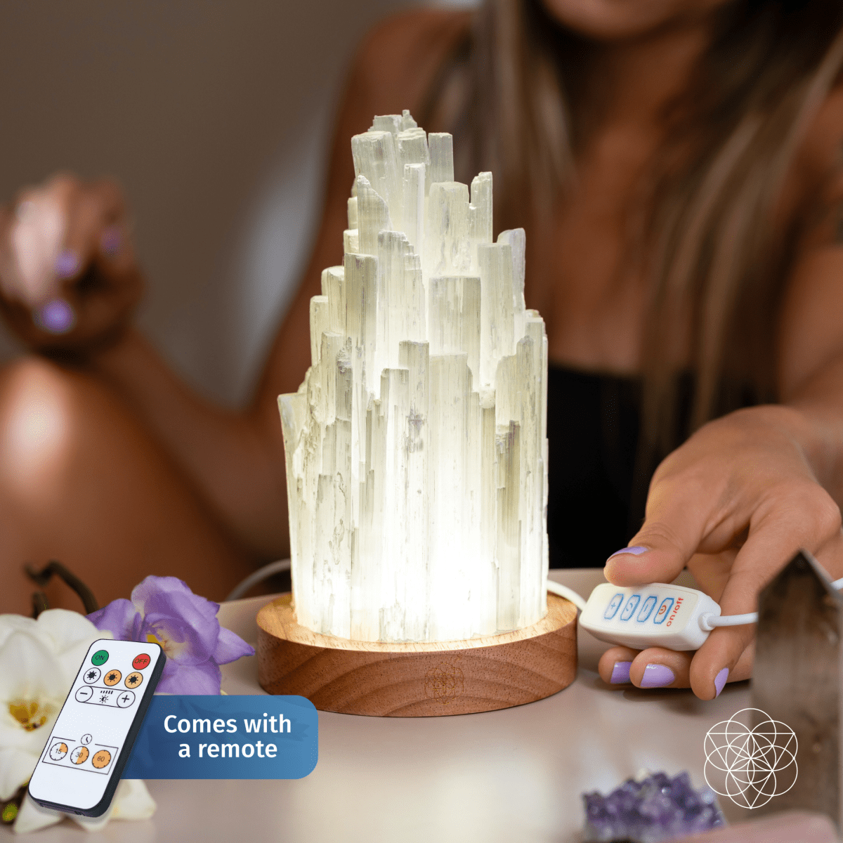 Natural Selenite Accent Lamp – Handcrafted Ambient Light